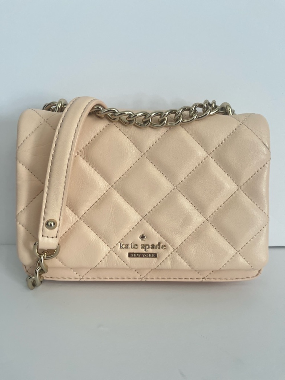Kate Spade Emerson Place Mini Vivenna Quilted Leather Bag in Mousse Frosting